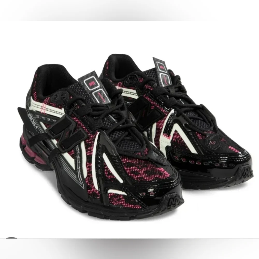 New Balance1906A lace-up sneakers